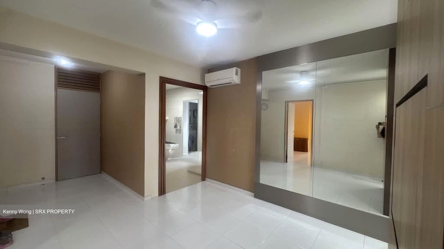 Blk 81A Lorong 4 Toa Payoh (Toa Payoh), HDB 4 Rooms #574388381